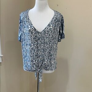 Lucky Brand Blue & White Floral V-Neck Tie-Front  Top